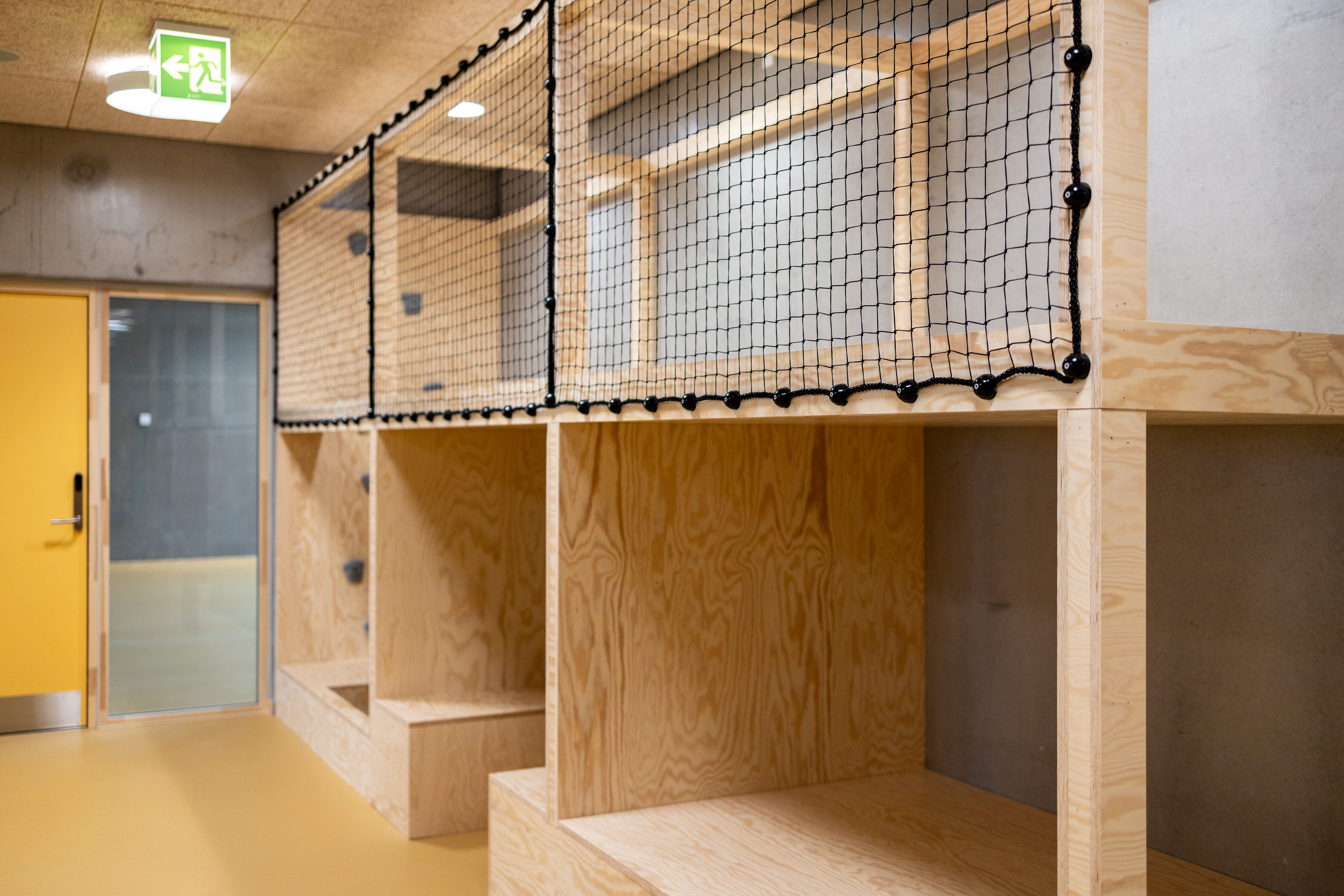 Et hyggeligt opholdsrum på Ravnbakkeskolen